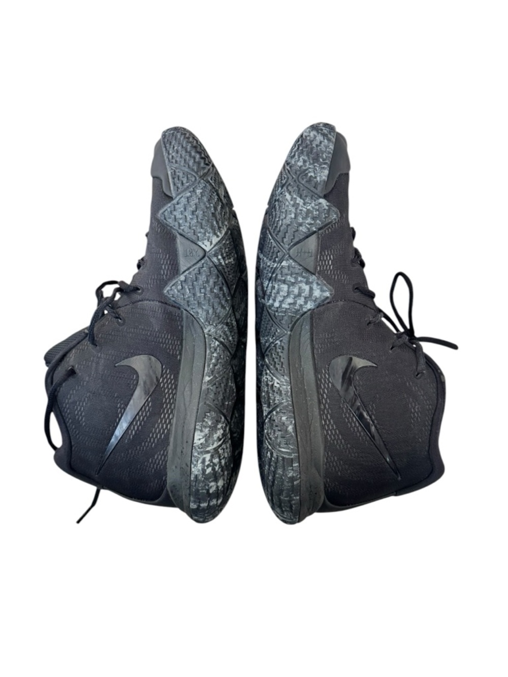 Nike Kyrie Blackout Basketball Shoes Men’s 12 Triple Black Athletic Sneakers - Picture 5 of 8